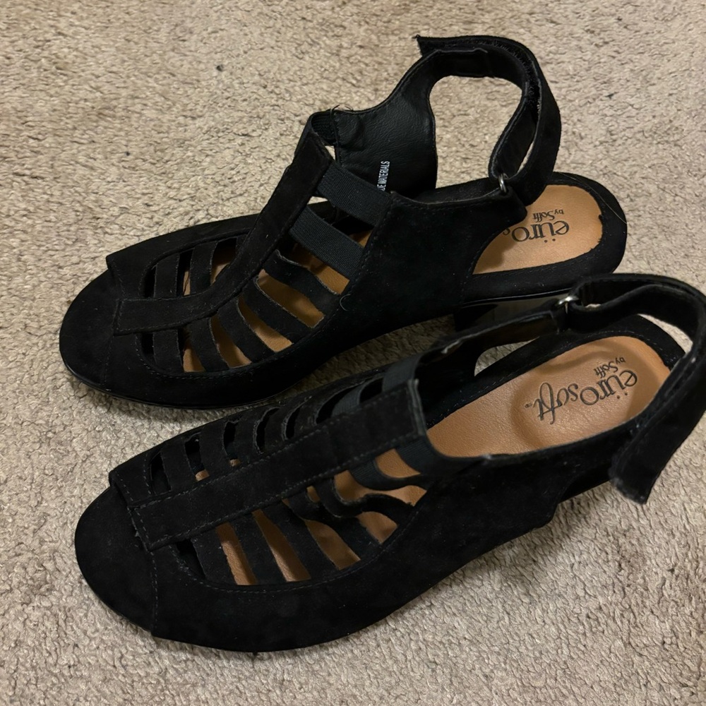 Black Suede Heels Size 7 1/2 - Picture 4 of 10